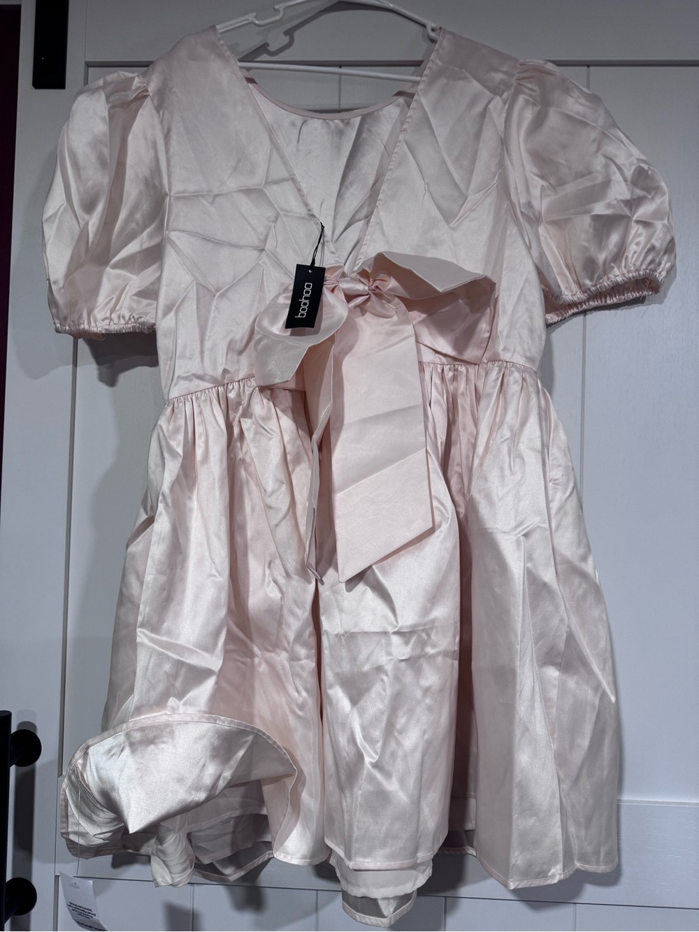 Boohoo Ivory Puff-Sleeve Mini Dress with Bow - Picture 5 of 6